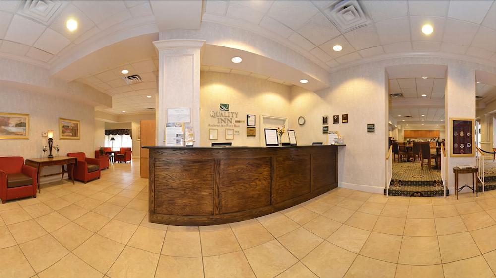 Quality Inn Near Joint Base Andrews-Washington Area Camp Springs Exteriör bild
