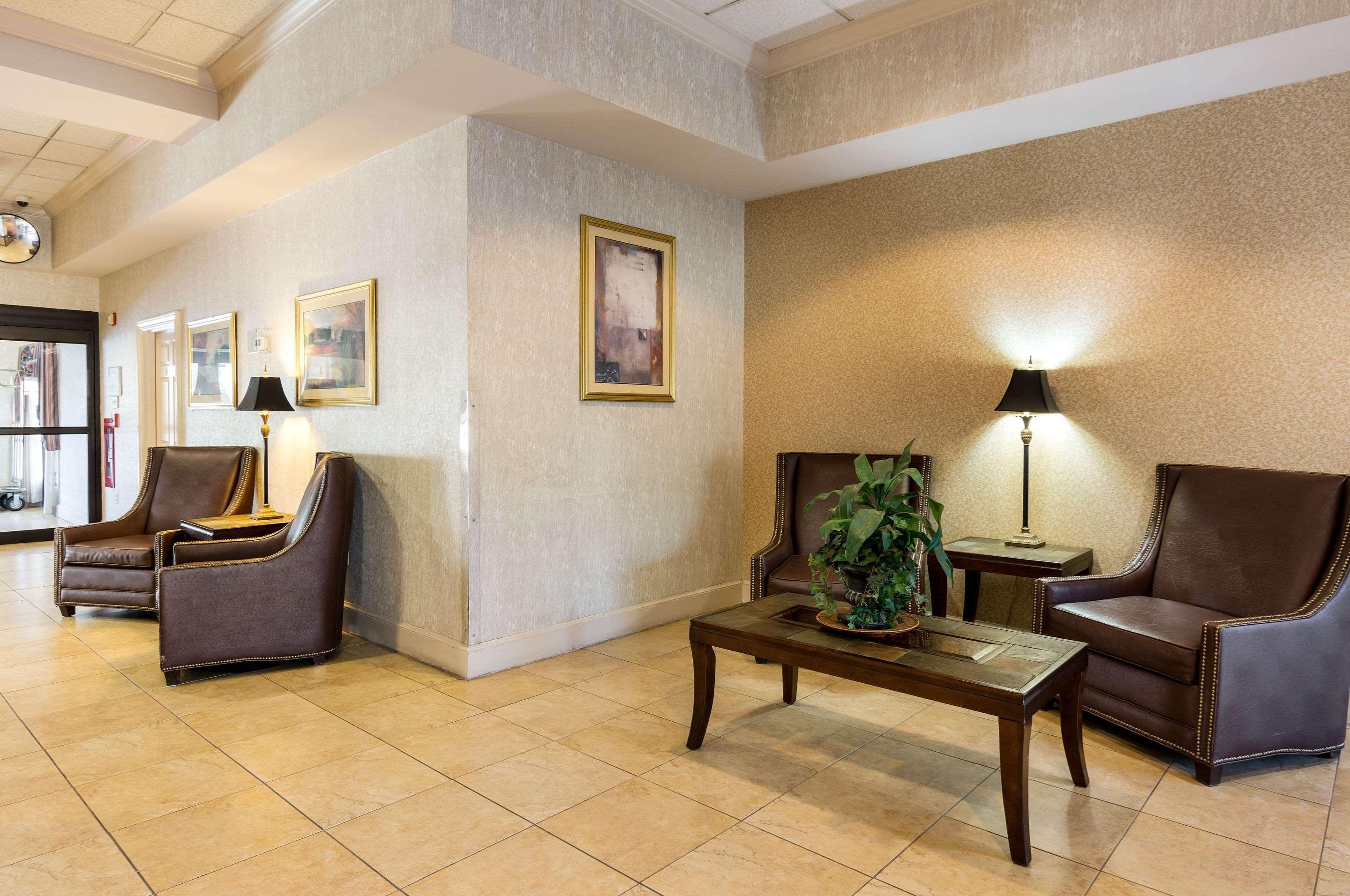 Quality Inn Near Joint Base Andrews-Washington Area Camp Springs Exteriör bild