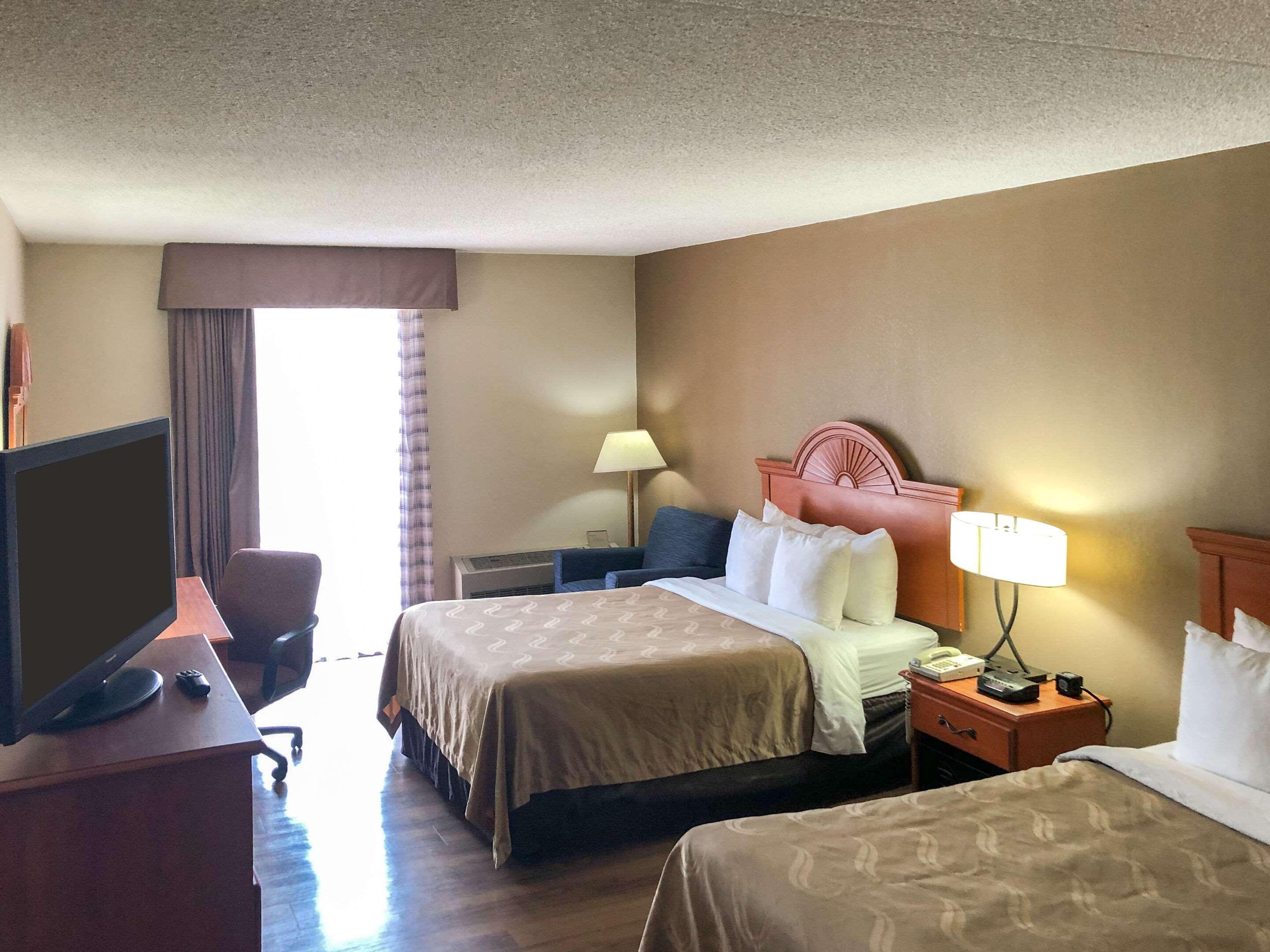 Quality Inn Near Joint Base Andrews-Washington Area Camp Springs Exteriör bild