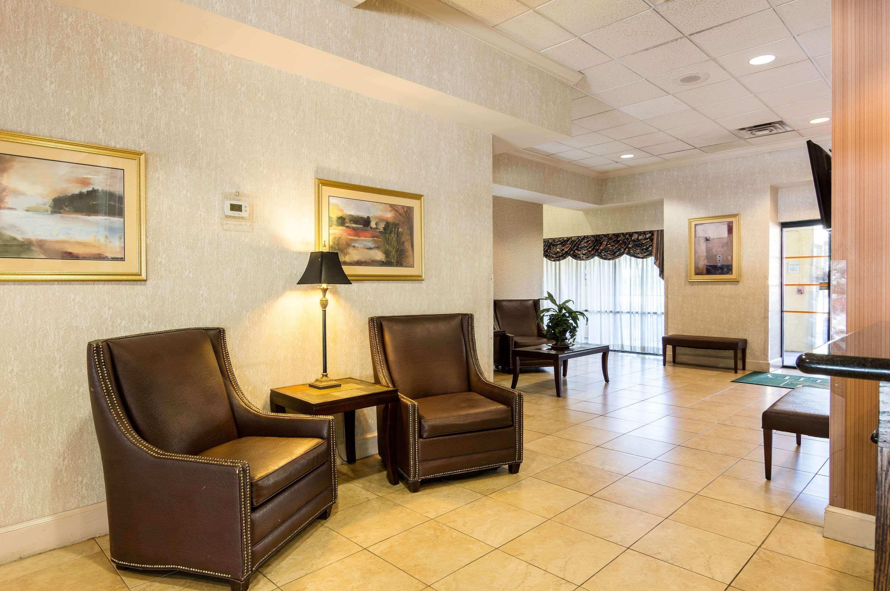 Quality Inn Near Joint Base Andrews-Washington Area Camp Springs Exteriör bild