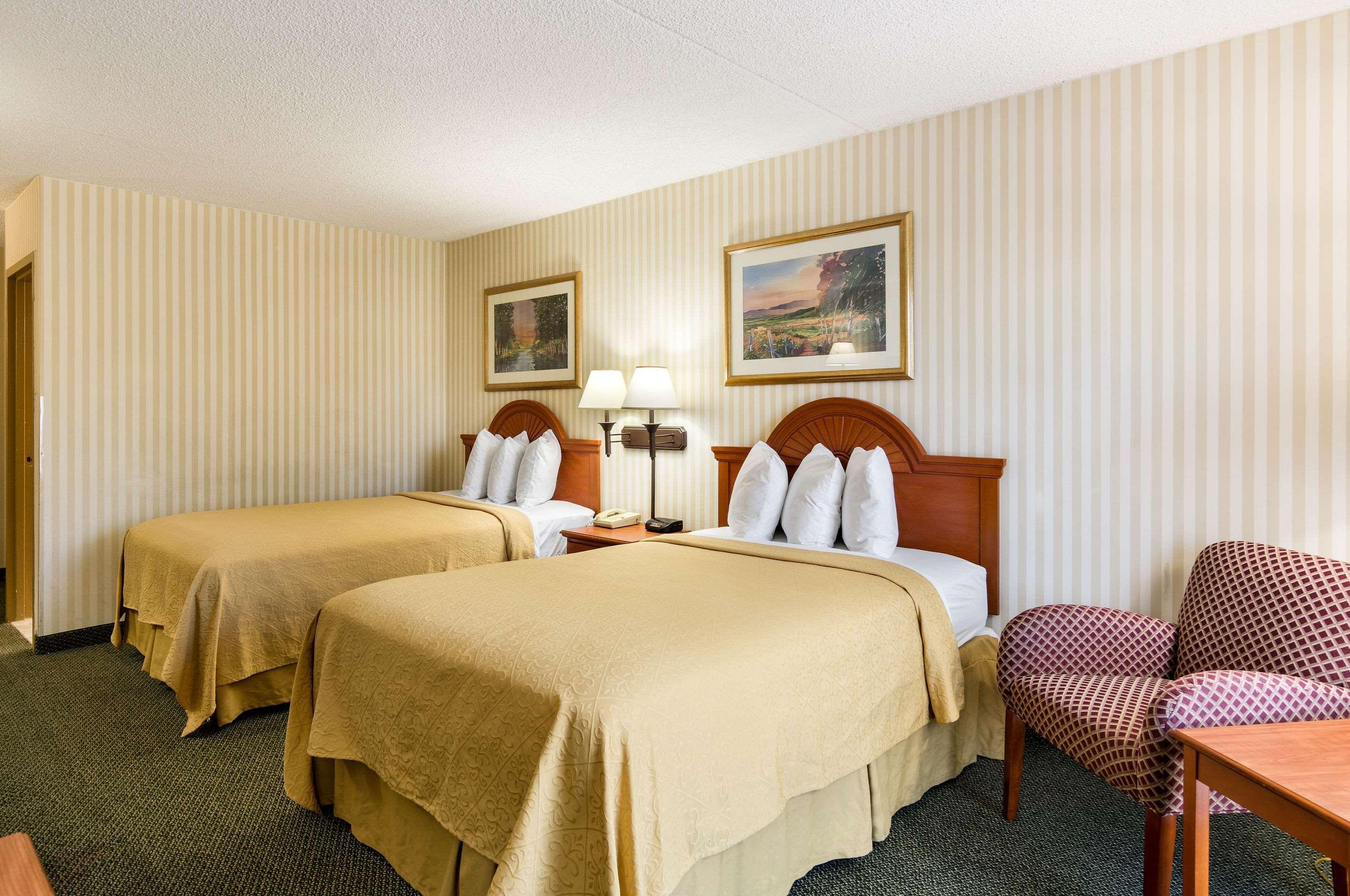 Quality Inn Near Joint Base Andrews-Washington Area Camp Springs Exteriör bild